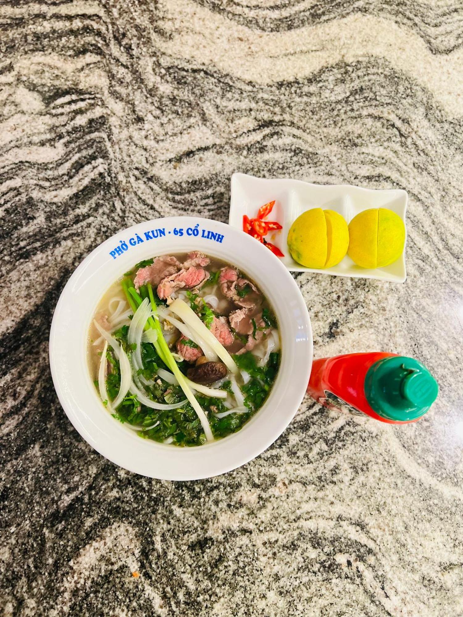 Queen Cafe Hotel & Pub 하노이 외부 사진