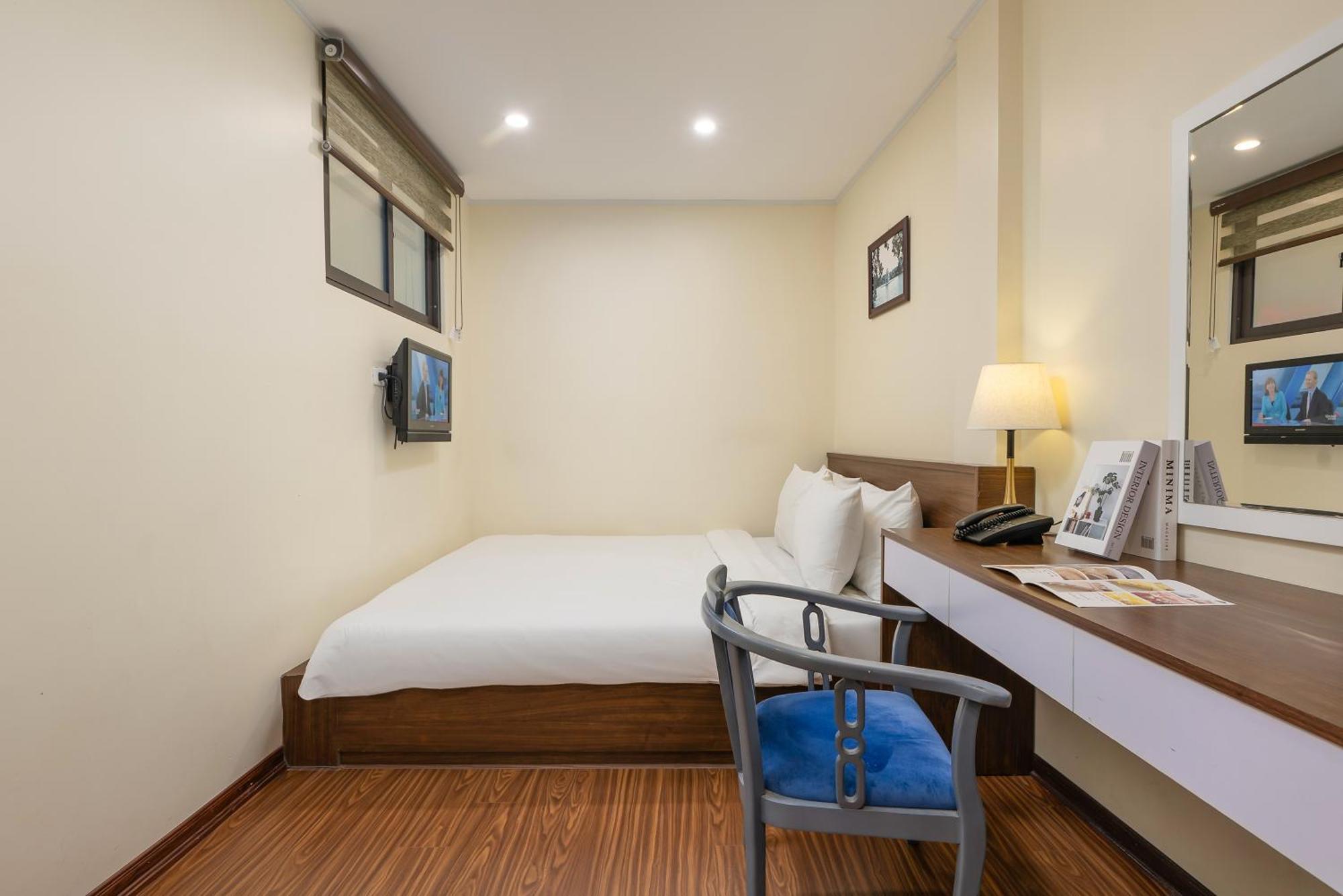 Queen Cafe Hotel & Pub 하노이 외부 사진